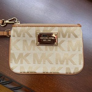 Michael kors small wristlet